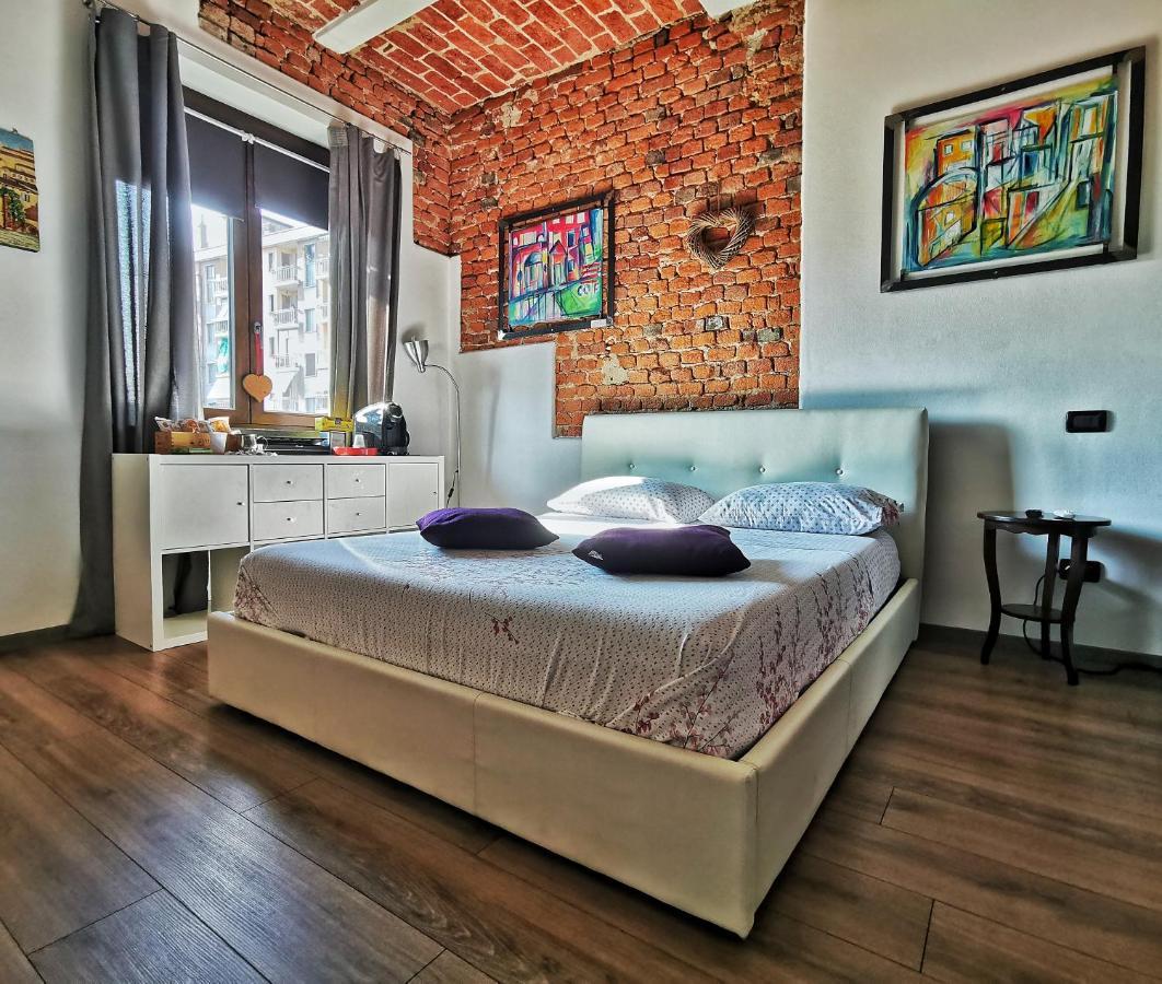 Regis B&B Camere Centro Storico Chivasso Buitenkant foto